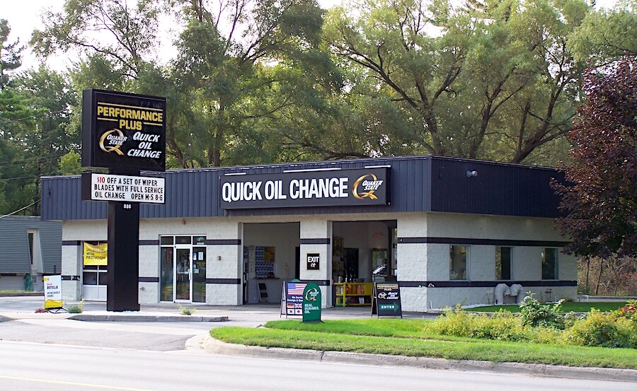 oil change location in Traverse City, MI